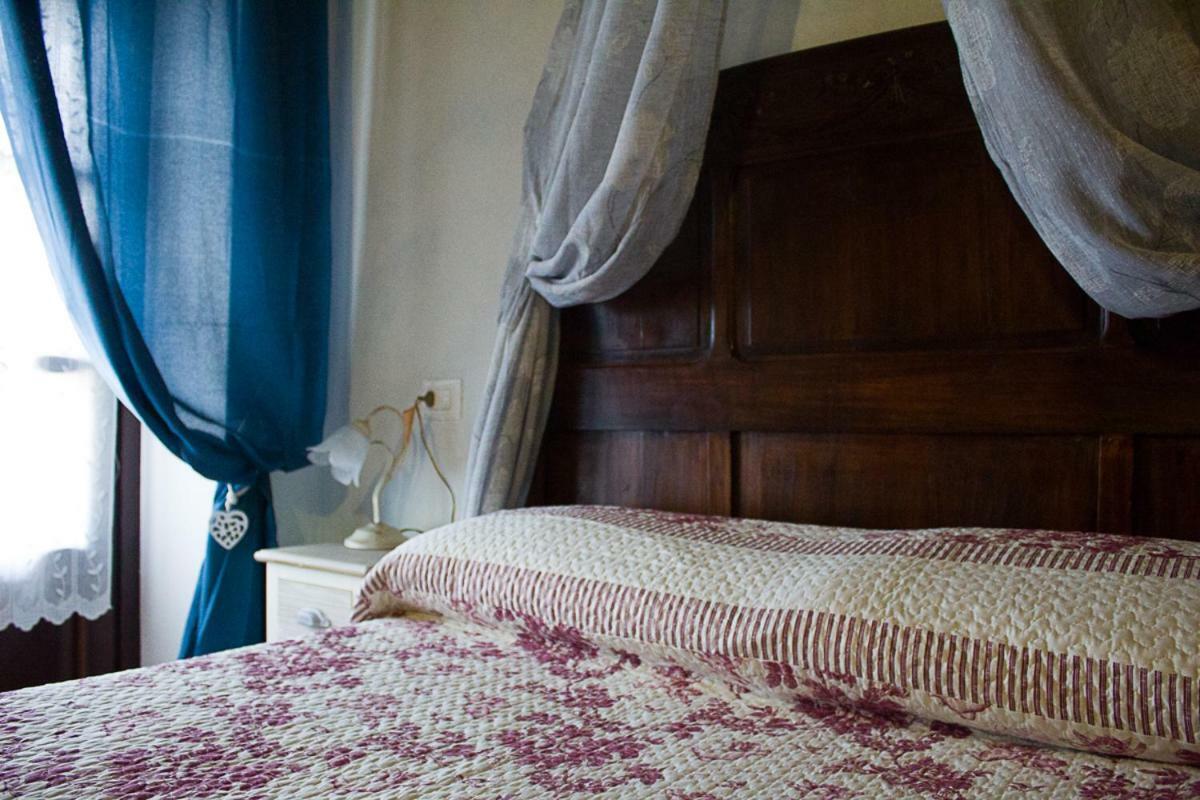 Agriturismo La Ca Veja Monforte dʼAlba Exteriér fotografie