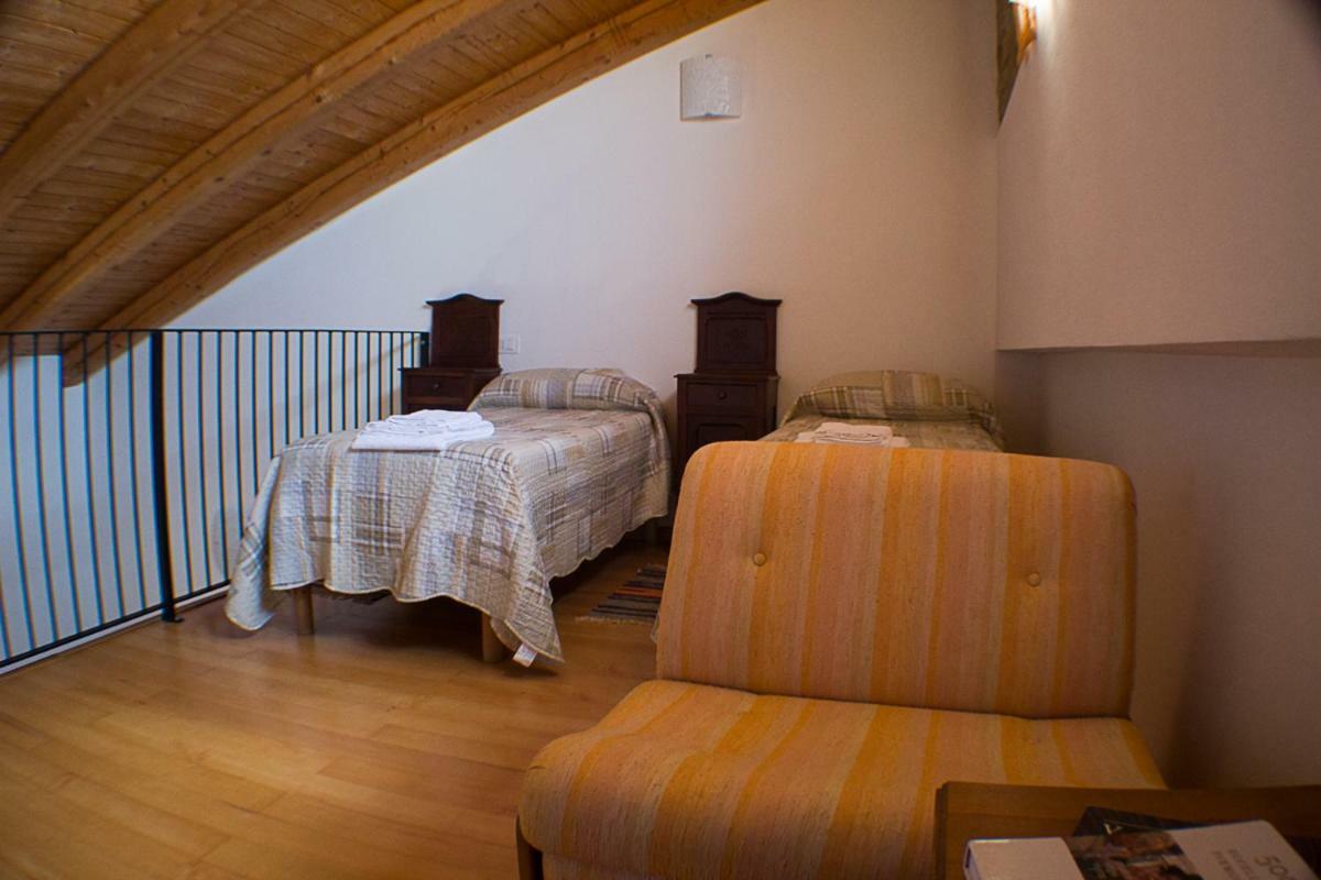 Agriturismo La Ca Veja Monforte dʼAlba Exteriér fotografie